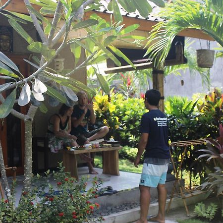 Yuda Menjangan Homestay Banyuwedang Buitenkant foto