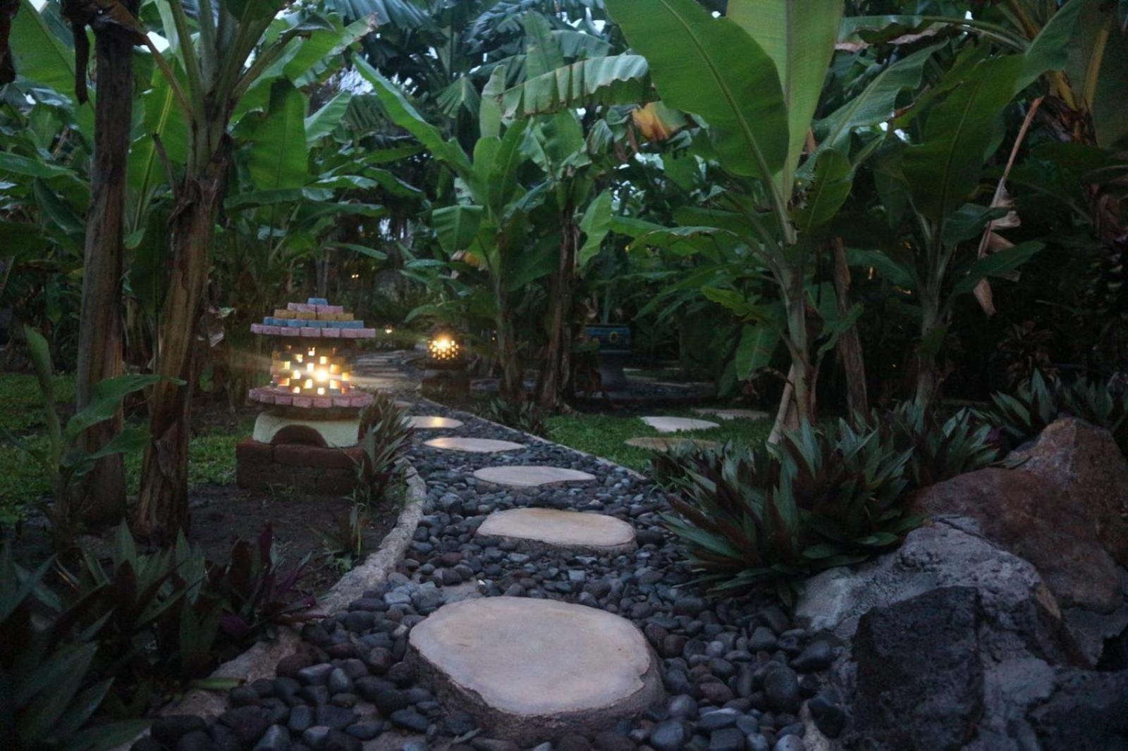 Yuda Menjangan Homestay Banyuwedang Buitenkant foto
