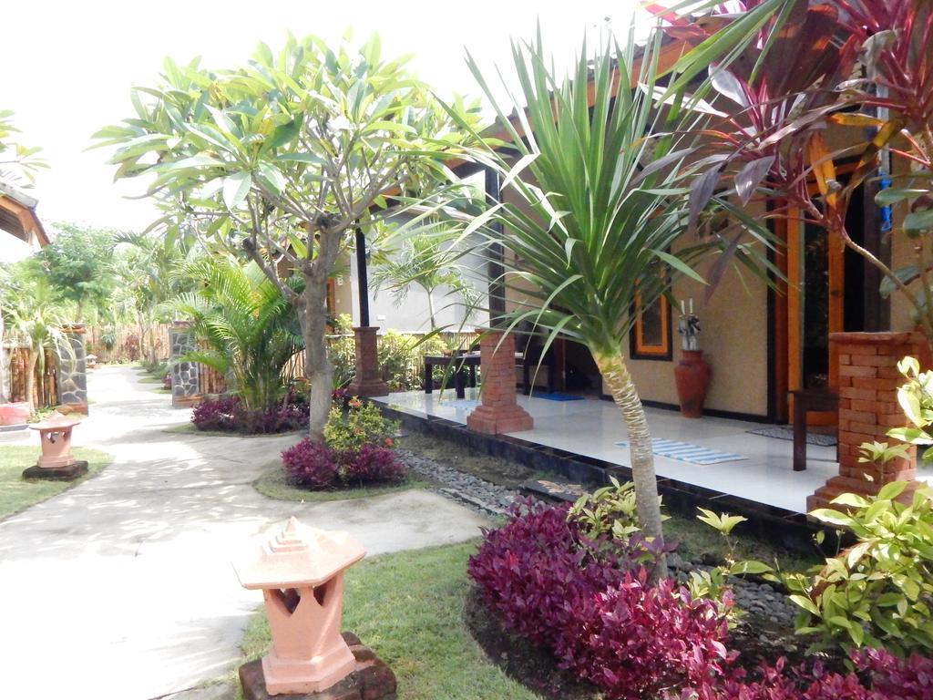 Yuda Menjangan Homestay Banyuwedang Buitenkant foto