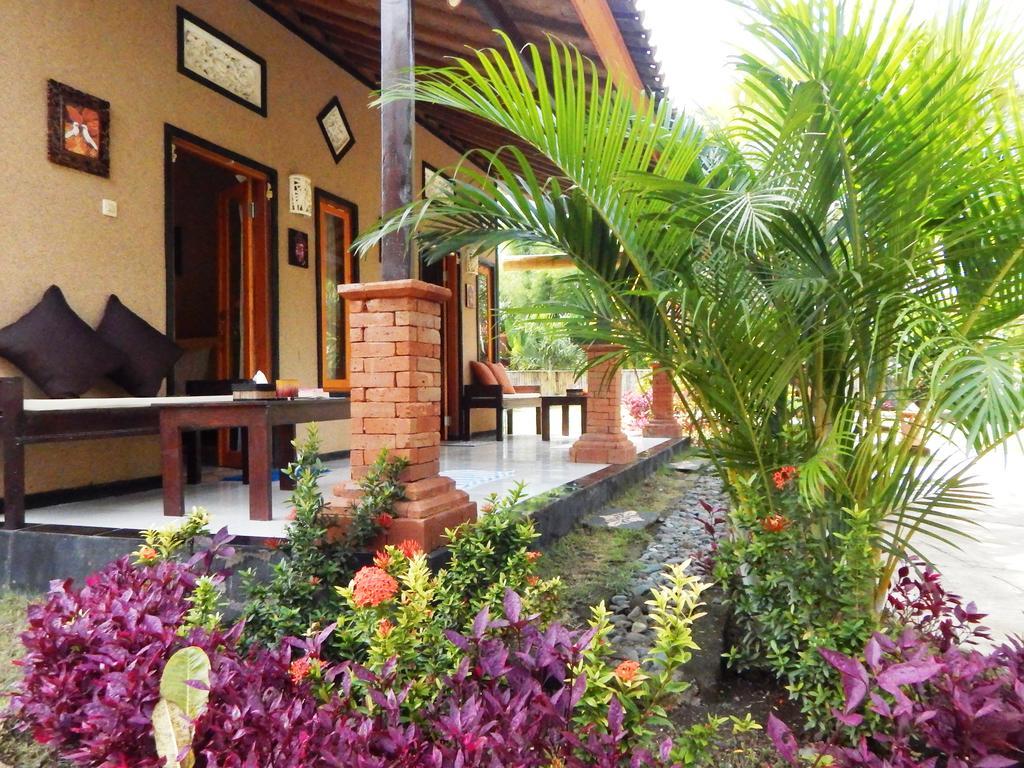 Yuda Menjangan Homestay Banyuwedang Buitenkant foto