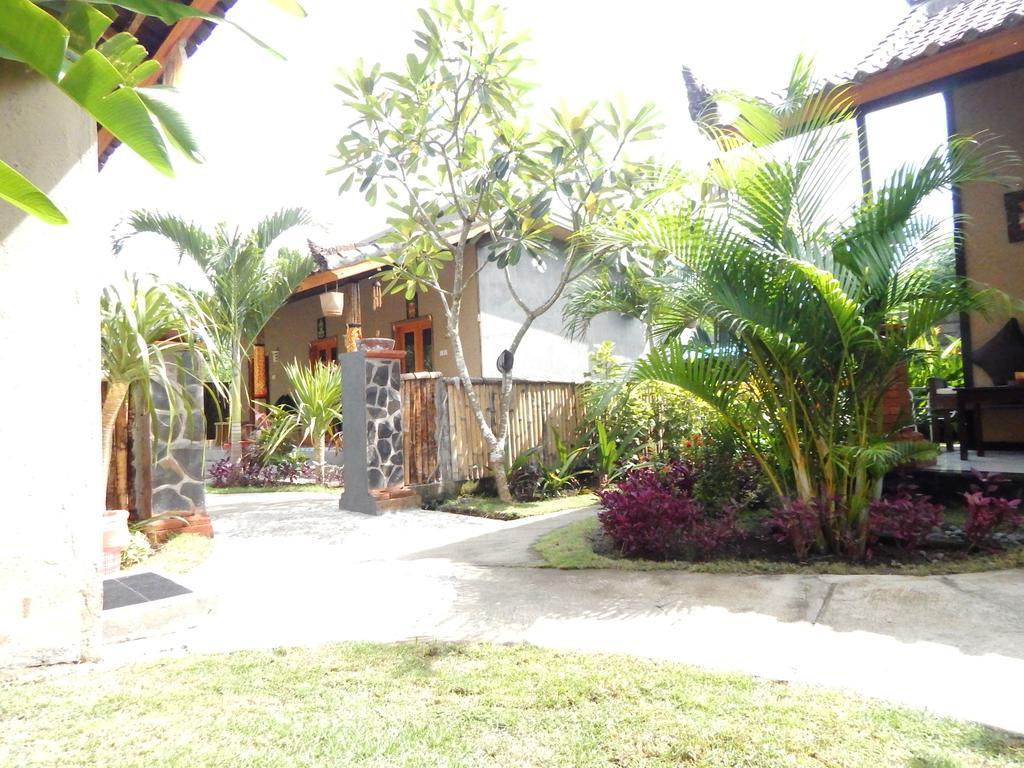 Yuda Menjangan Homestay Banyuwedang Buitenkant foto
