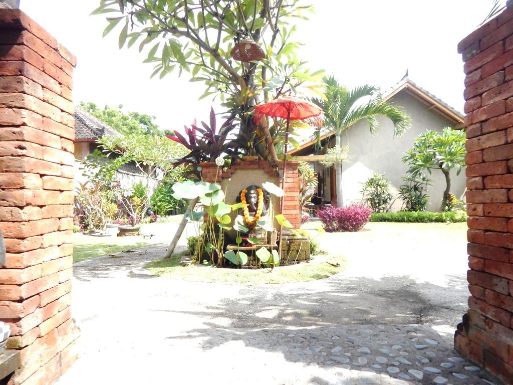 Yuda Menjangan Homestay Banyuwedang Buitenkant foto