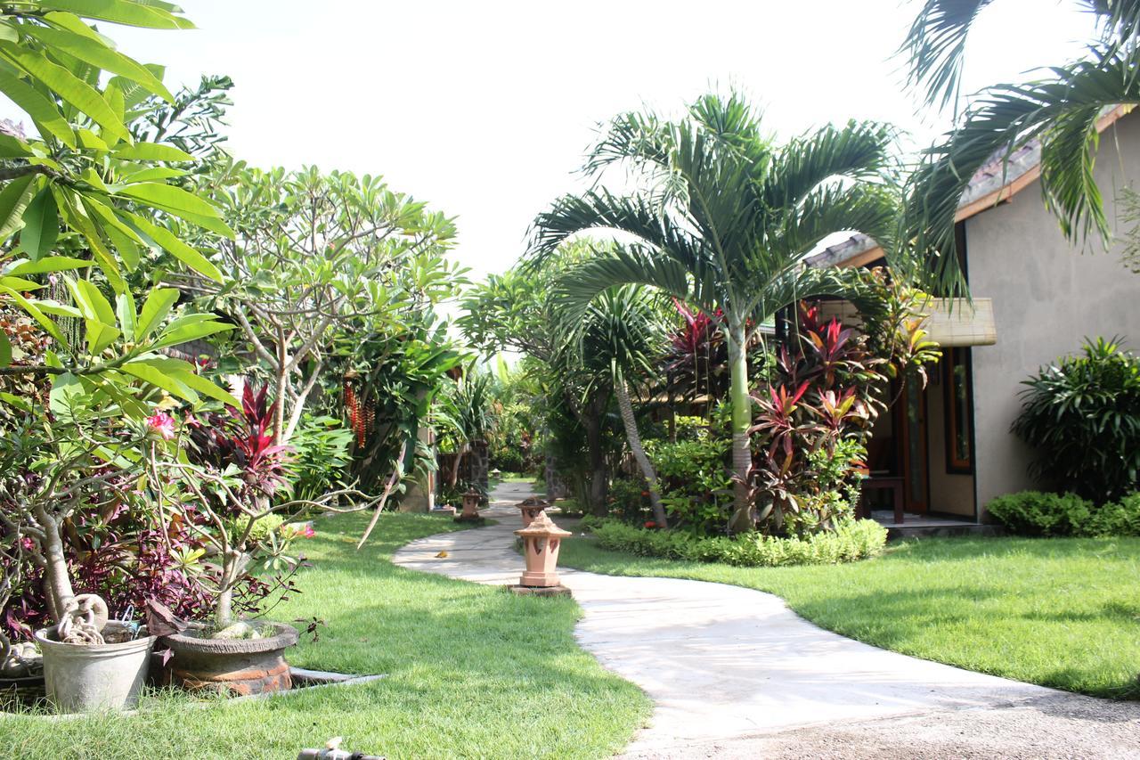 Yuda Menjangan Homestay Banyuwedang Buitenkant foto