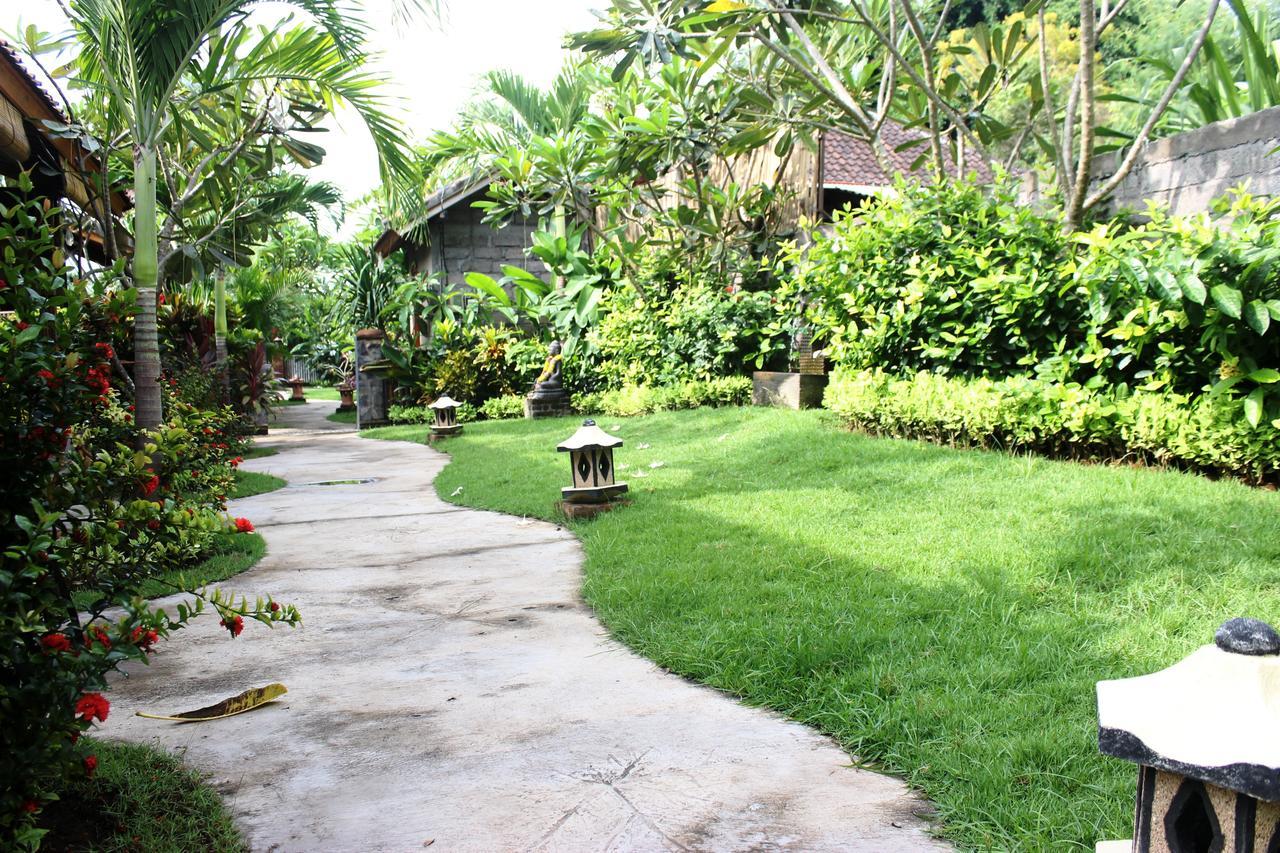 Yuda Menjangan Homestay Banyuwedang Buitenkant foto