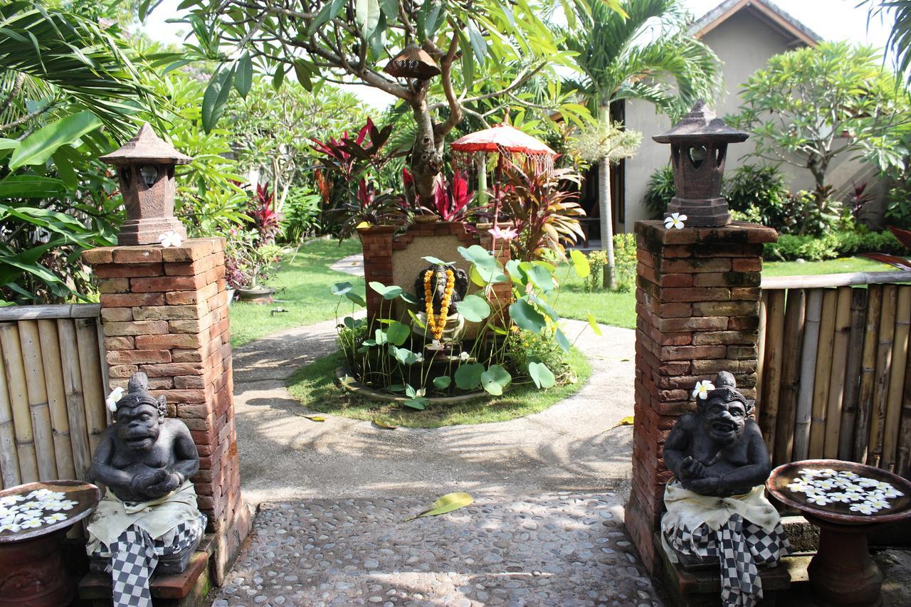 Yuda Menjangan Homestay Banyuwedang Buitenkant foto